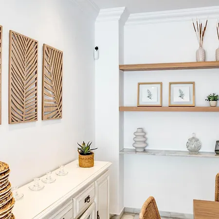 Seaside Paradise With A Private Pool And Walking Distance To The מארבלה