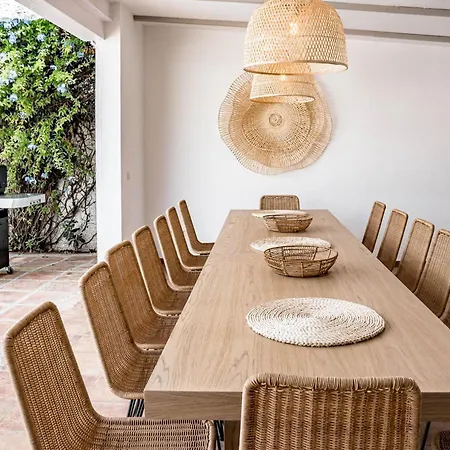 Seaside Paradise With A Private Pool And Walking Distance To The * מארבלה