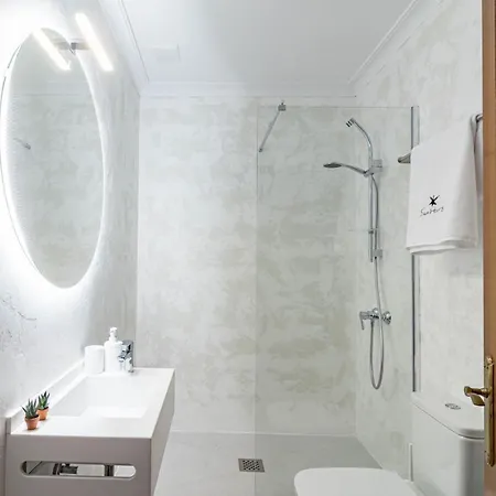 Seaside Paradise With A Private Pool And Walking Distance To The * Marbella