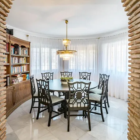 Seaside Paradise With A Private Pool And Walking Distance To The Willa *