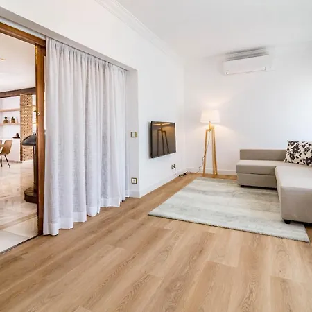 Seaside Paradise With A Private Pool And Walking Distance To The * Marbella