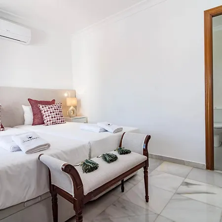 Seaside Paradise With A Private Pool And Walking Distance To The Marbella