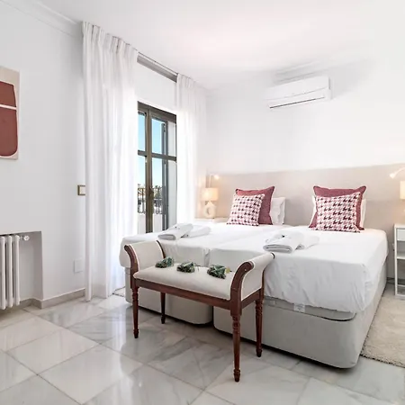 Seaside Paradise With A Private Pool And Walking Distance To The * Marbella