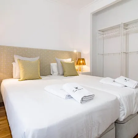 Seaside Paradise With A Private Pool And Walking Distance To The Marbella