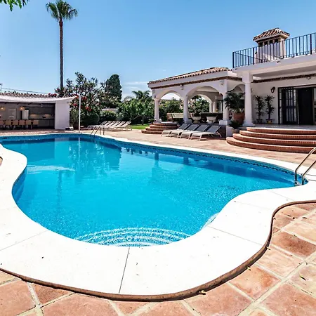 Seaside Paradise With A Private Pool And Walking Distance To The Willa *